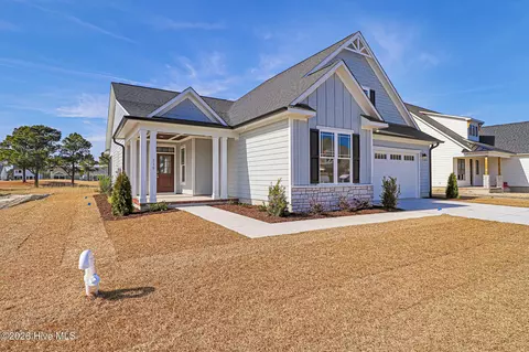 119 Windswept Ln, Beaufort, NC 28516