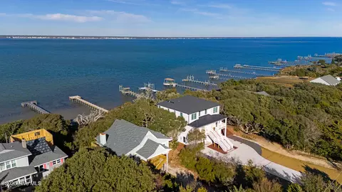 View/Area - 3804 Emerald Dr #E, Emerald Isle, NC 28594 photo 5 of 9