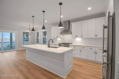 Kitchen - 3804 Emerald Dr #E, Emerald Isle, NC 28594 photo 2 of 3