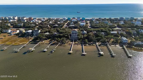 View/Area - 3804 Emerald Dr #E, Emerald Isle, NC 28594 photo 7 of 9