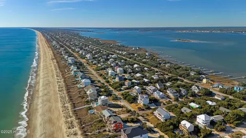 View/Area - 3804 Emerald Dr #E, Emerald Isle, NC 28594 photo 8 of 9
