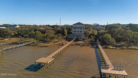 View/Area - 3804 Emerald Dr #E, Emerald Isle, NC 28594 photo 2 of 9