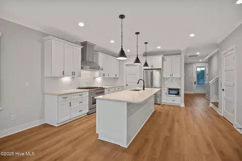 Kitchen - 3804 Emerald Dr #E, Emerald Isle, NC 28594 photo 1 of 3