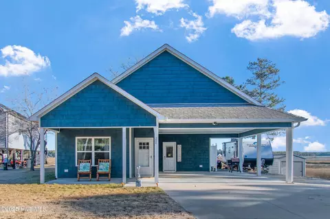 204 Chestnut Dr SW, Supply, NC 28462