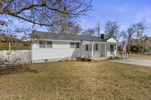 429 Nelson Ct, Jacksonville, NC 28540