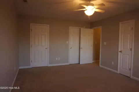 Bedroom - 302 Rack Ln, Hubert, NC 28539 photo 5 of 8