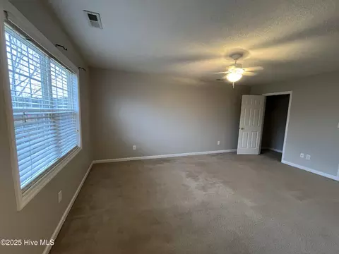 Bedroom - 302 Rack Ln, Hubert, NC 28539 photo 3 of 8
