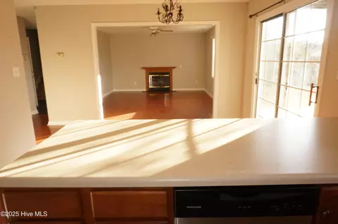Living - 302 Rack Ln, Hubert, NC 28539 photo 1 of 3