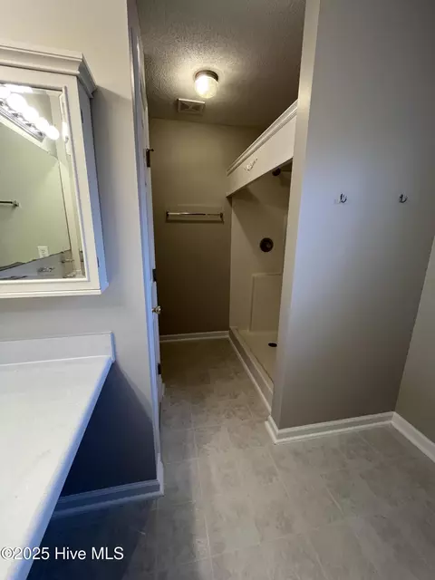 Bath - 302 Rack Ln, Hubert, NC 28539 photo 2 of 4