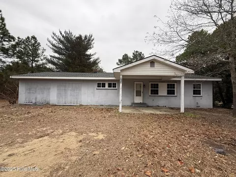 469 Addor Rd, Pinebluff, NC 28373