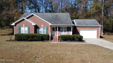 105 Jacobs Ridge Dr, Goldsboro, NC 27534