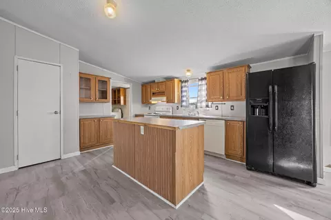 Kitchen - 115 Patsy Ln, Hubert, NC 28539 photo 1 of 3