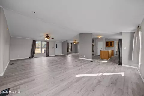 Living - 115 Patsy Ln, Hubert, NC 28539 photo 1 of 5