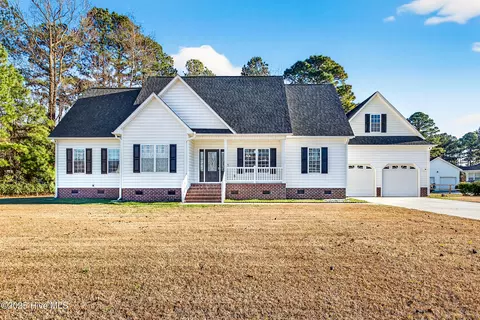162 Deer Run Ln, Beulaville, NC 28518