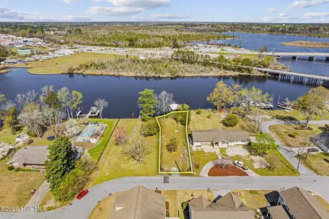 205 Anne St, Jacksonville, NC 28540