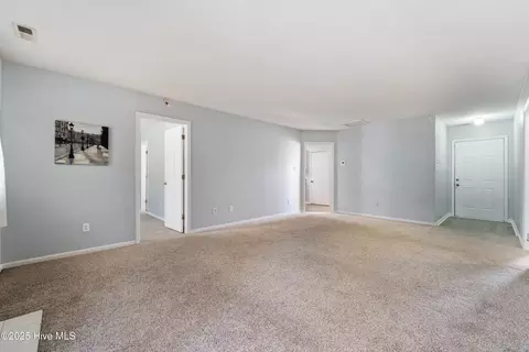 3003 E Windgate Ct, Jacksonville, NC 28546 photo 11
