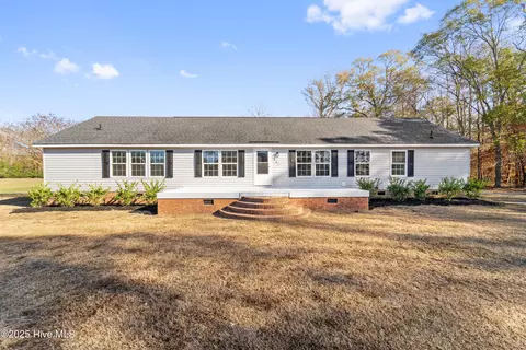 331 Dover Rd, Cove City, NC 28523