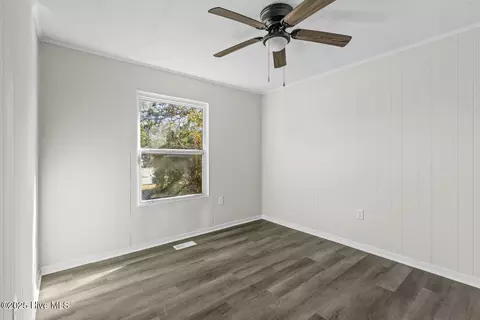 Bedroom - 81 Crown Point Rd, Hubert, NC 28539 photo 1 of 3