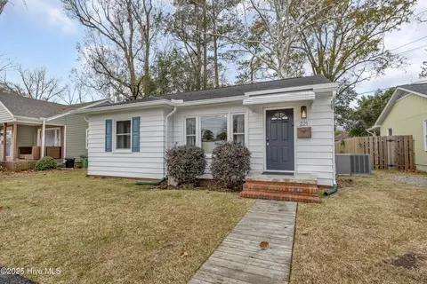 221 N 26th St, Wilmington, NC 28405