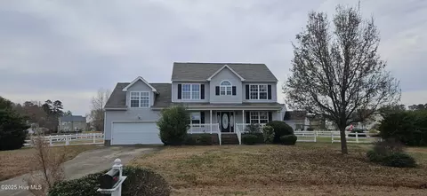 105 Majesty Ct, Elizabeth City, NC 27909