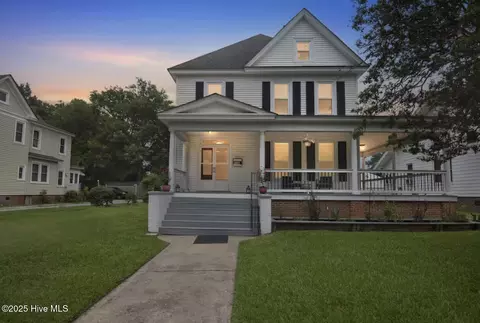 906 N Road St, Elizabeth City, NC 27909