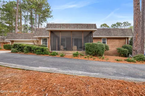 124 Racquet Ln, Pinehurst, NC 28374