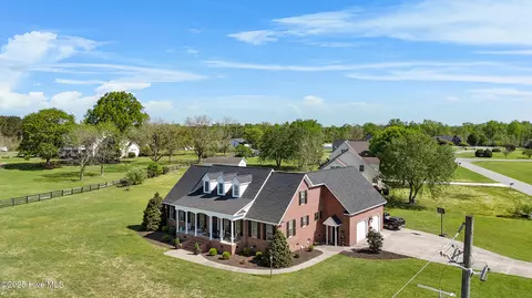 103 Arabian Cir, Beulaville, NC 28518