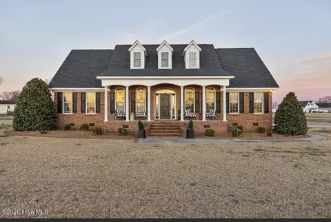 103 Arabian Cir, Beulaville, NC 28518