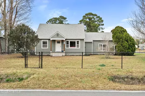 15 Laurel Dr, Wilmington, NC 28401