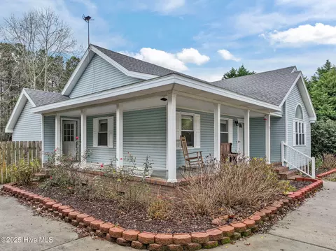 121 Deerfield Ln, Aydlett, NC 27916