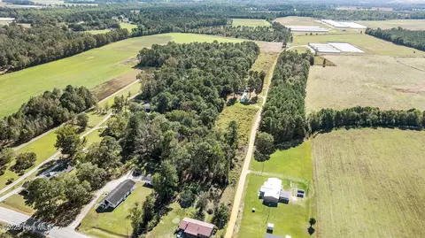 153 Mb Bennett Ln, Clinton, NC 28328