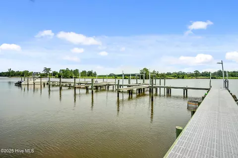 166 Marsh Run, Oriental, NC 28571 photo 6