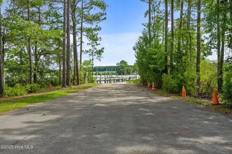 166 Marsh Run, Oriental, NC 28571 photo 10