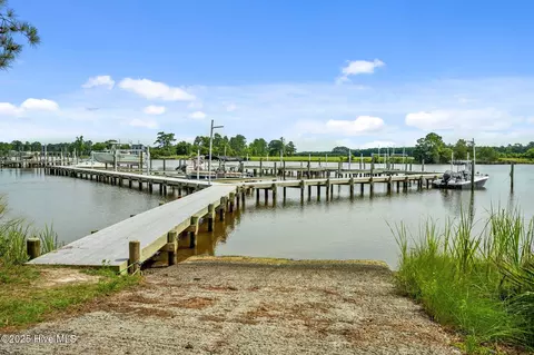 166 Marsh Run, Oriental, NC 28571 photo 5