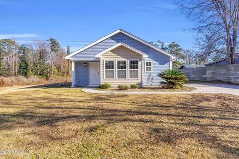 9564 Holly Hills Dr NE, Leland, NC 28451