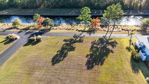 790 E Harborside Rd, Oriental, NC 28571 photo 8