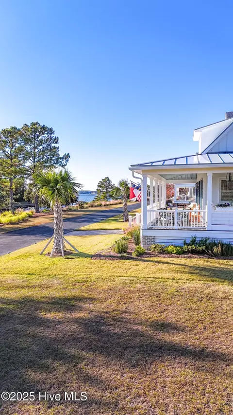 790 E Harborside Rd, Oriental, NC 28571 photo 11