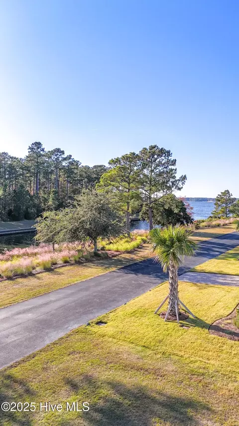 790 E Harborside Rd, Oriental, NC 28571 photo 9