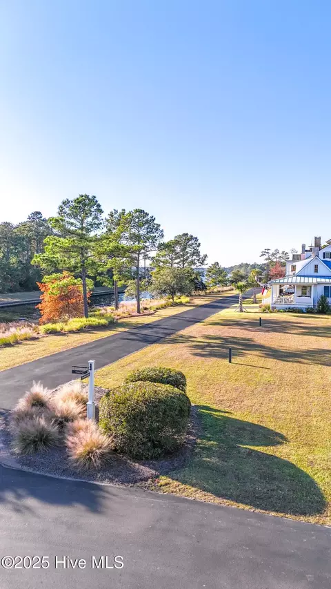 790 E Harborside Rd, Oriental, NC 28571 photo 7