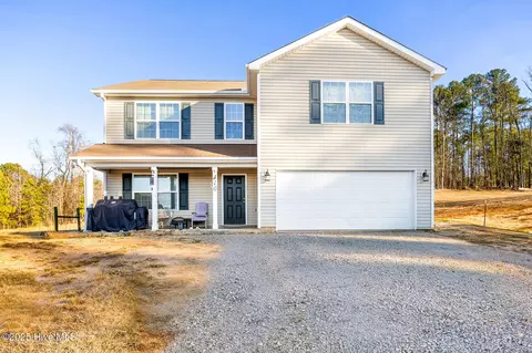 410 Paradise Ln, Carthage, NC 28327