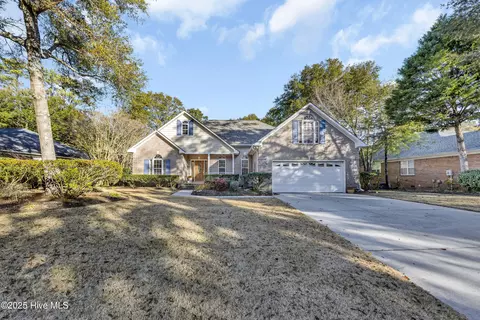 709 Valley Brook Rd, Wilmington, NC 28412