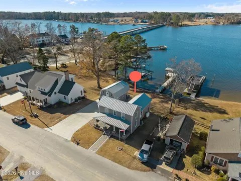 109 N Main St, Bath, NC 27808