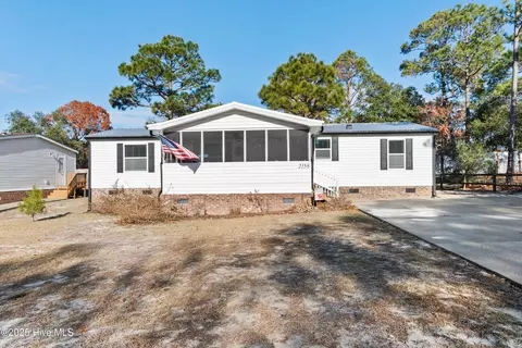 2158 Forest Dr SW, Supply, NC 28462
