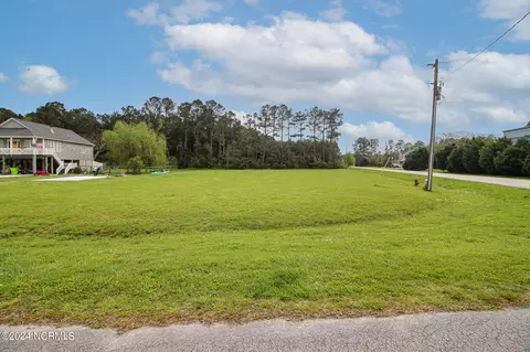 1125 Bluebill Dr, Havelock, NC 28532