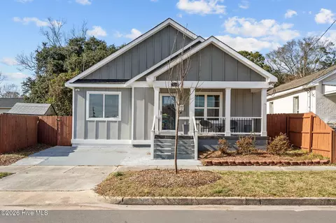 1116 S 10th St, Wilmington, NC 28401