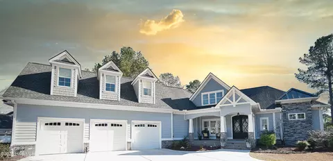 510 Crow Creek Dr NW, Calabash, NC 28467
