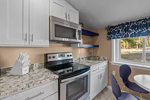 Kitchen - 30 Windmere Rd, Pinehurst, NC 28374 photo 4 of 5