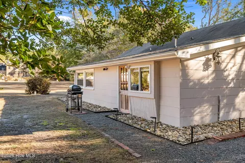 Exterior - 30 Windmere Rd, Pinehurst, NC 28374 photo 6 of 10