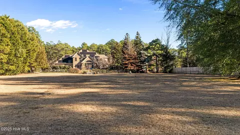 Exterior - 30 Windmere Rd, Pinehurst, NC 28374 photo 10 of 10