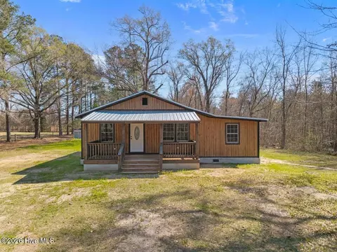 3572 Nc 42 E, Tarboro, NC 27886